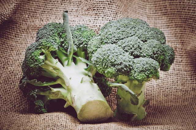 how to store broccoli - stems